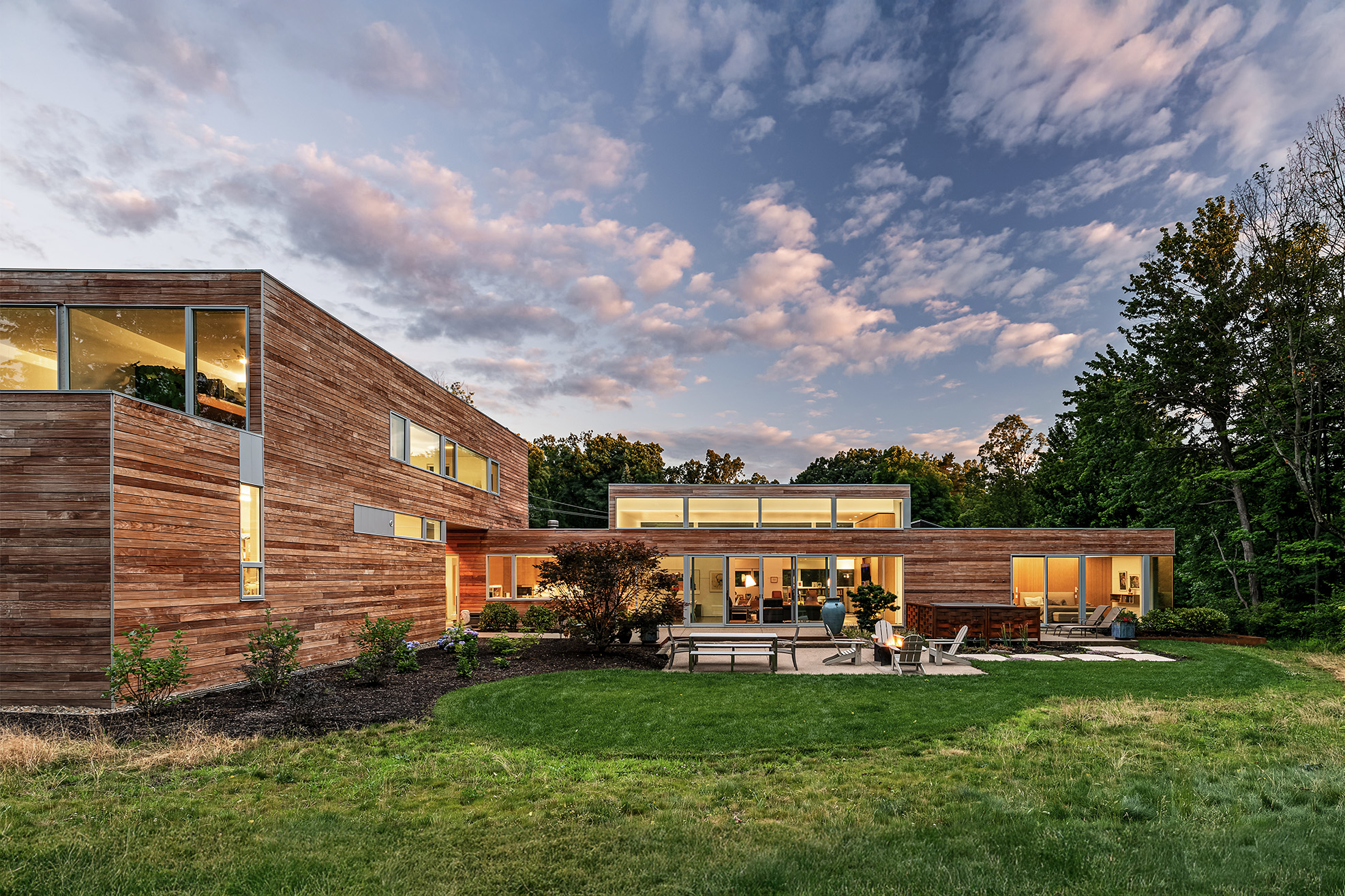 15 – Private Residence – Exterior Dusk